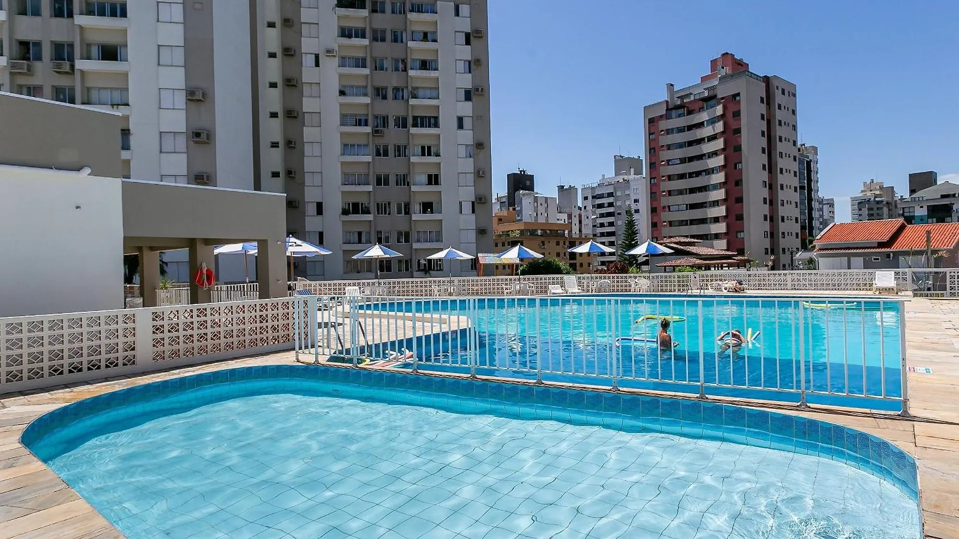 Апартаменты Wi-Fi 500Mb | Vista Parcial Do Mar | Piscina #Ca65 Флорианополис Бразилия